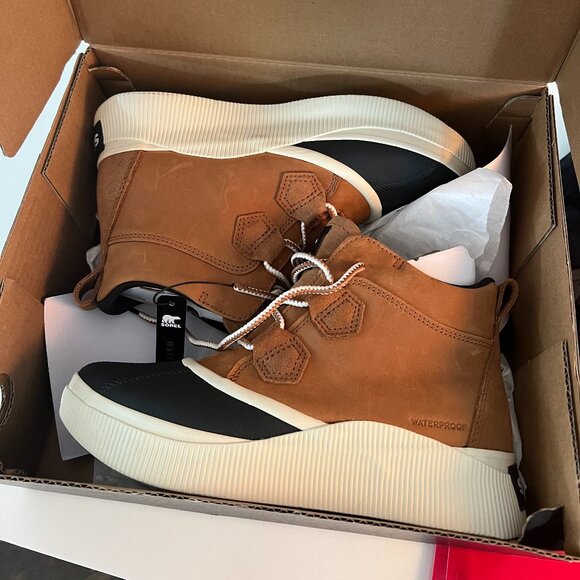 Sorel Out N About Boots 8.5 - Picture 2 of 3